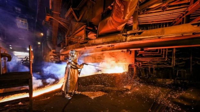 Menatap Masa Depan Bebas Emisi, Hal ini adalah Timeline Indonesia Menuju Era Produsen Kendaraan Listrik atau  EV